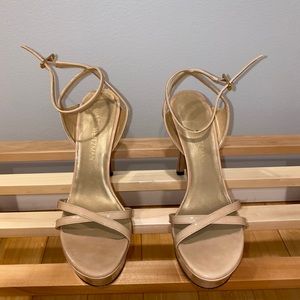 STUART WEITZMAN NUDE HEELS